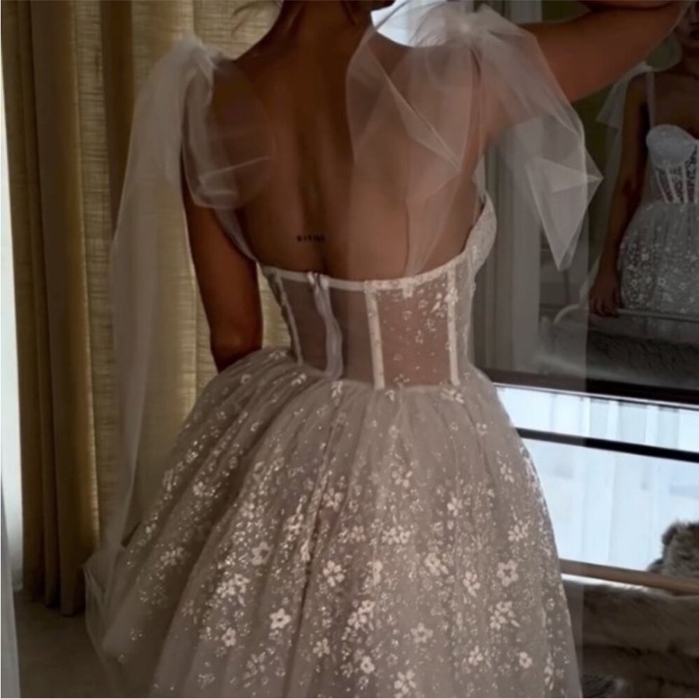 White Embellished Mini Dress - Brand: - Picture 3 of 5